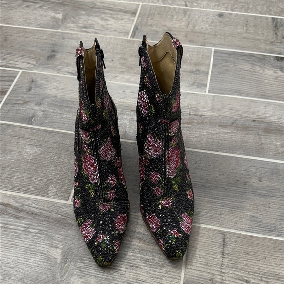 Betsey Johnson Black Floral Ankle Boots - Picture 4 of 7
